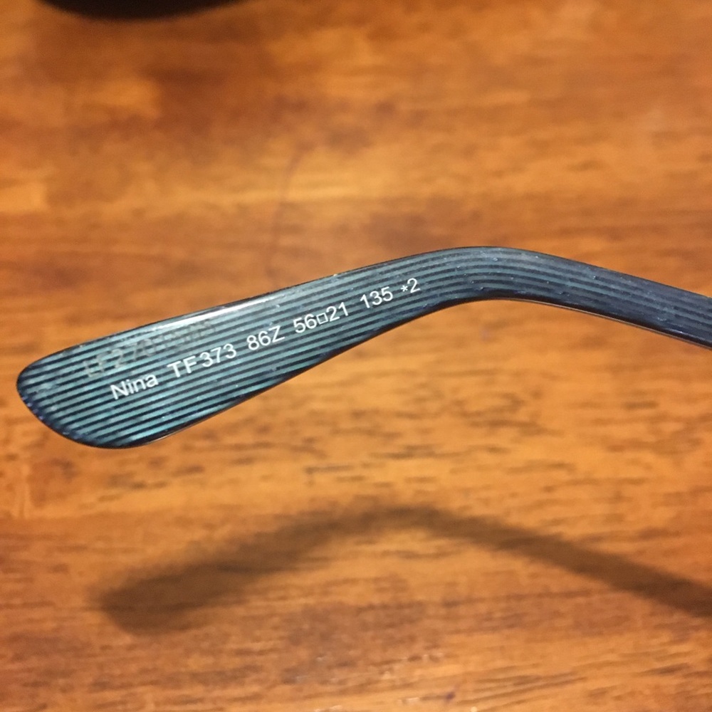 🎉 HOST PICK 🎉 Tom Ford Nina Sunglasses - Picture 7 of 7